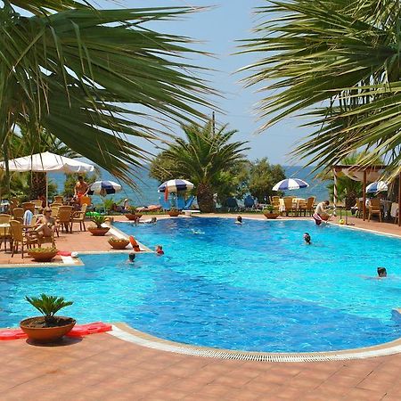 Hotel Oasis Kyparissia Ngoại thất bức ảnh
