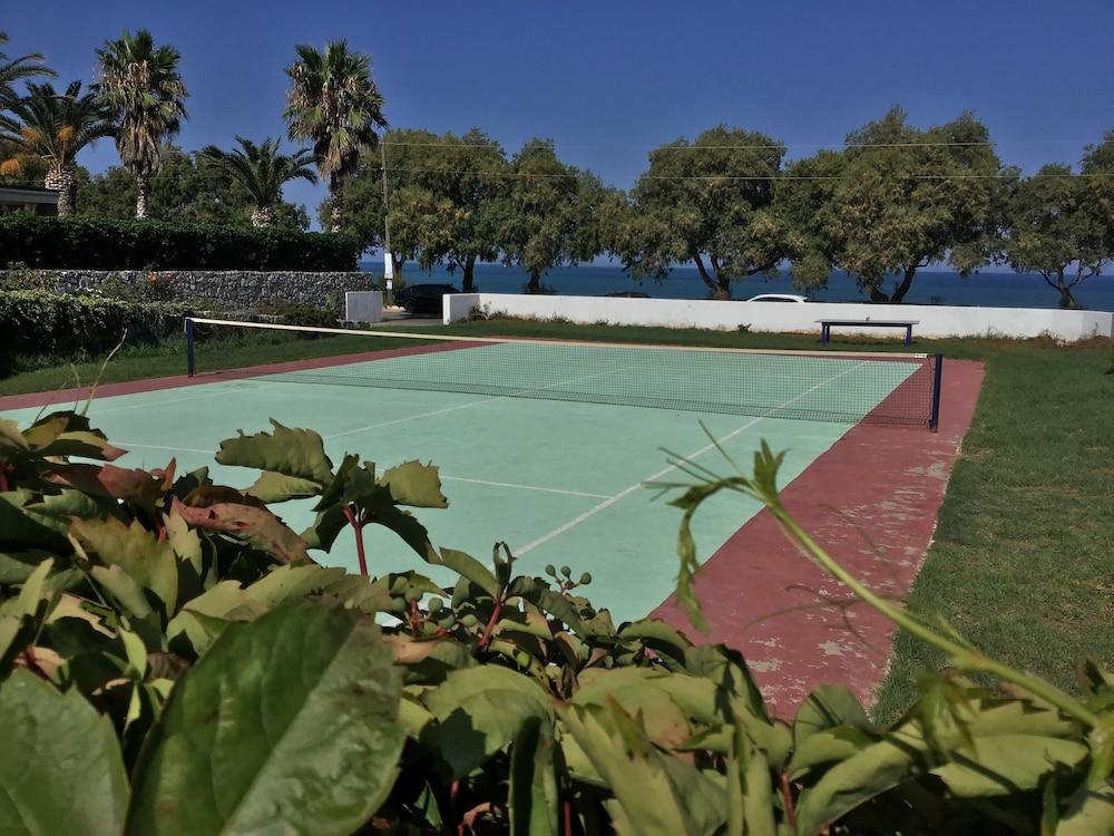 Hotel Oasis Kyparissia Ngoại thất bức ảnh