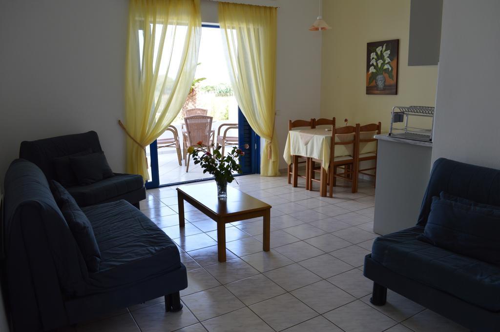 Hotel Oasis Kyparissia Ngoại thất bức ảnh