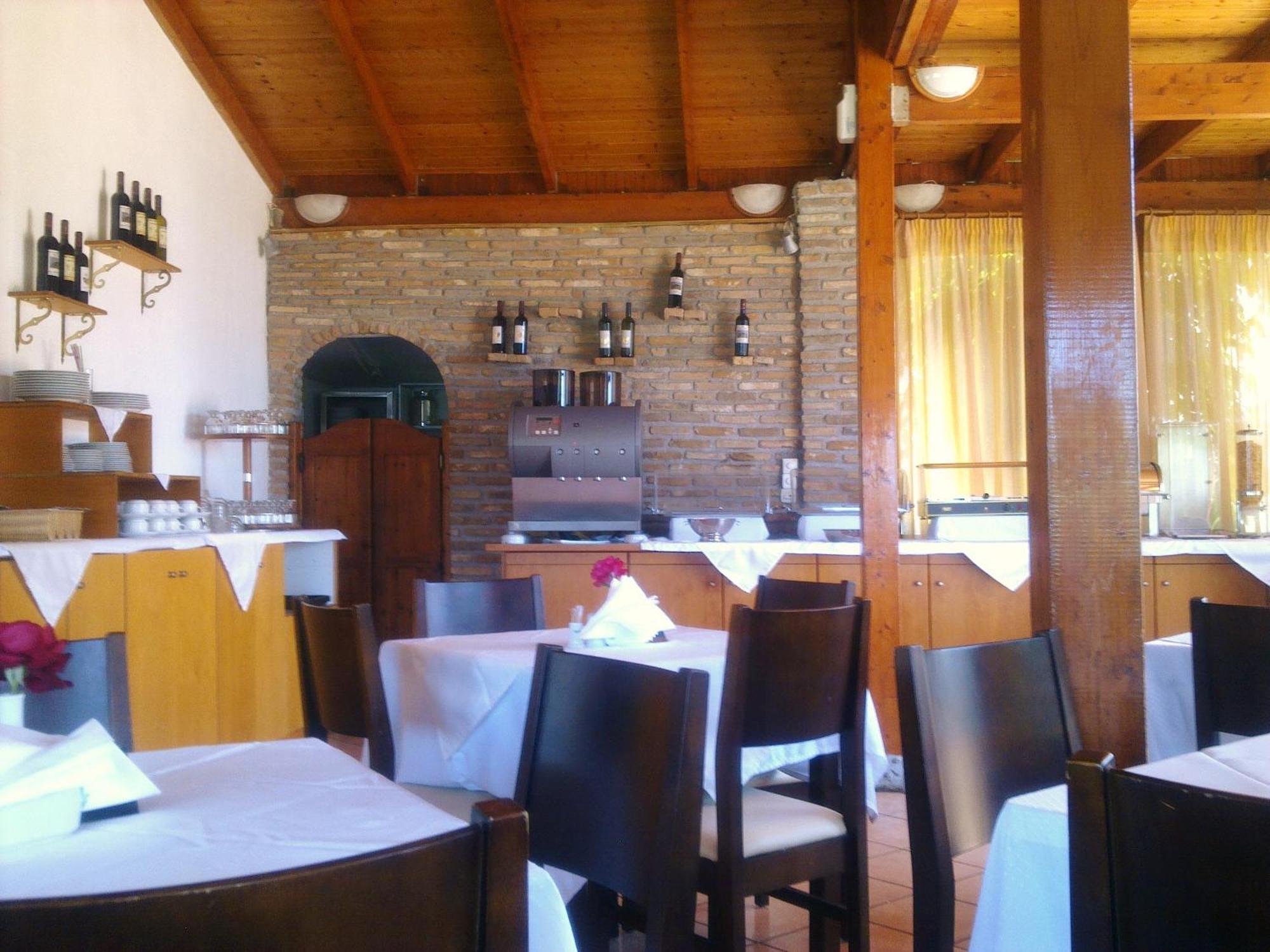 Hotel Oasis Kyparissia Ngoại thất bức ảnh