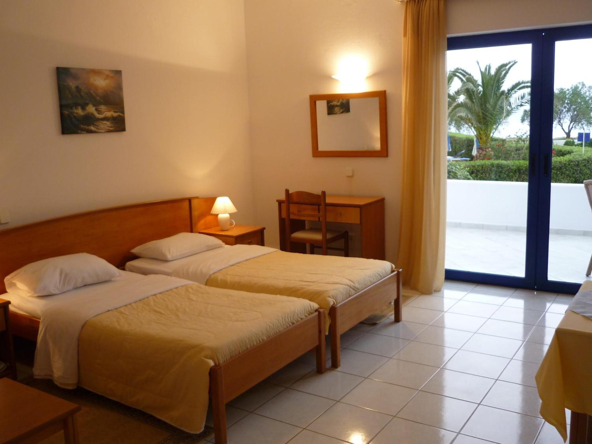 Hotel Oasis Kyparissia Ngoại thất bức ảnh