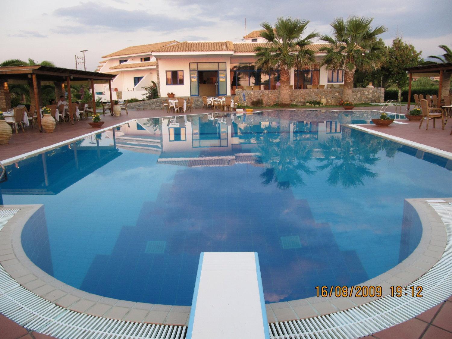 Hotel Oasis Kyparissia Ngoại thất bức ảnh