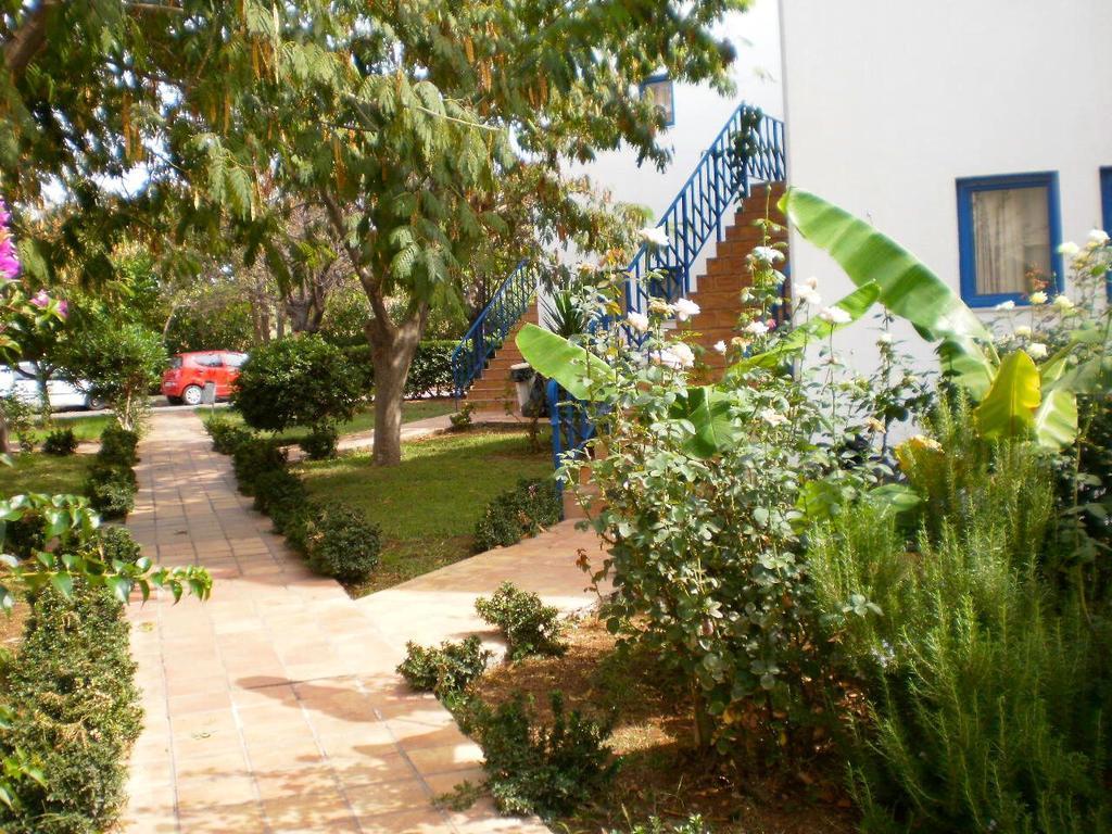 Hotel Oasis Kyparissia Ngoại thất bức ảnh