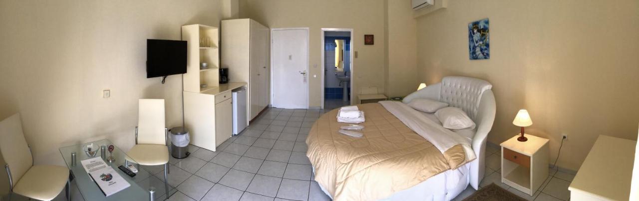 Hotel Oasis Kyparissia Ngoại thất bức ảnh